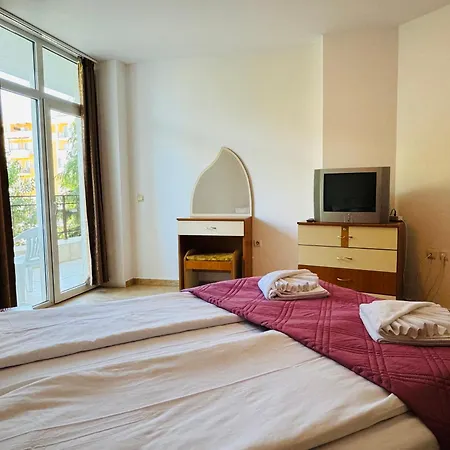 Sun Village B 320 Sunny Апартаменты *