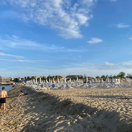Sun Village B 320 Sunny Солнечный берег